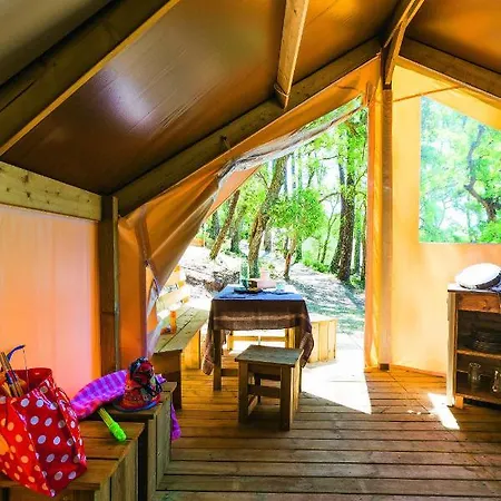 De La Dune Bleue Camping *