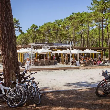 Camping Wellness Sport - La Dune Bleue *